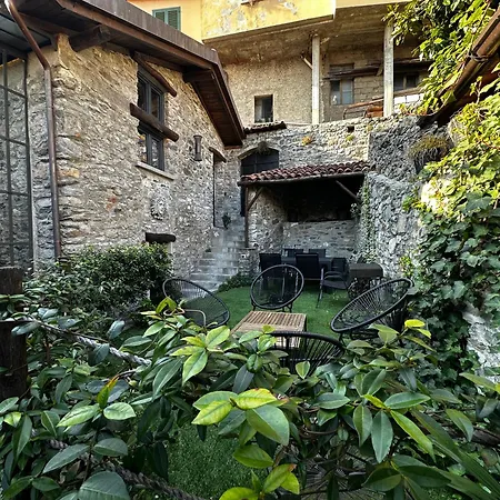 The Cozy Nest - Via Strada Vecchia 2 - San Siro (Lombardy)